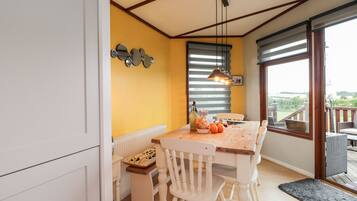 Cottage | Dapur pribadi | Lemari es, mesin pencuci piring, ketel listrik, dan pemanggang roti