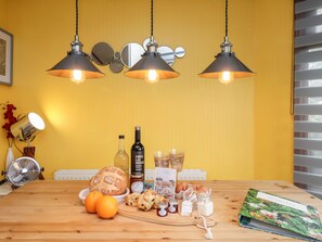 Cottage | Interior - 4 Country View Park (Faversham)