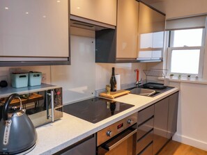 Cottage | Bếp riêng | Tủ lạnh, máy rửa bát, ấm điện, lò nướng bánh mì 
