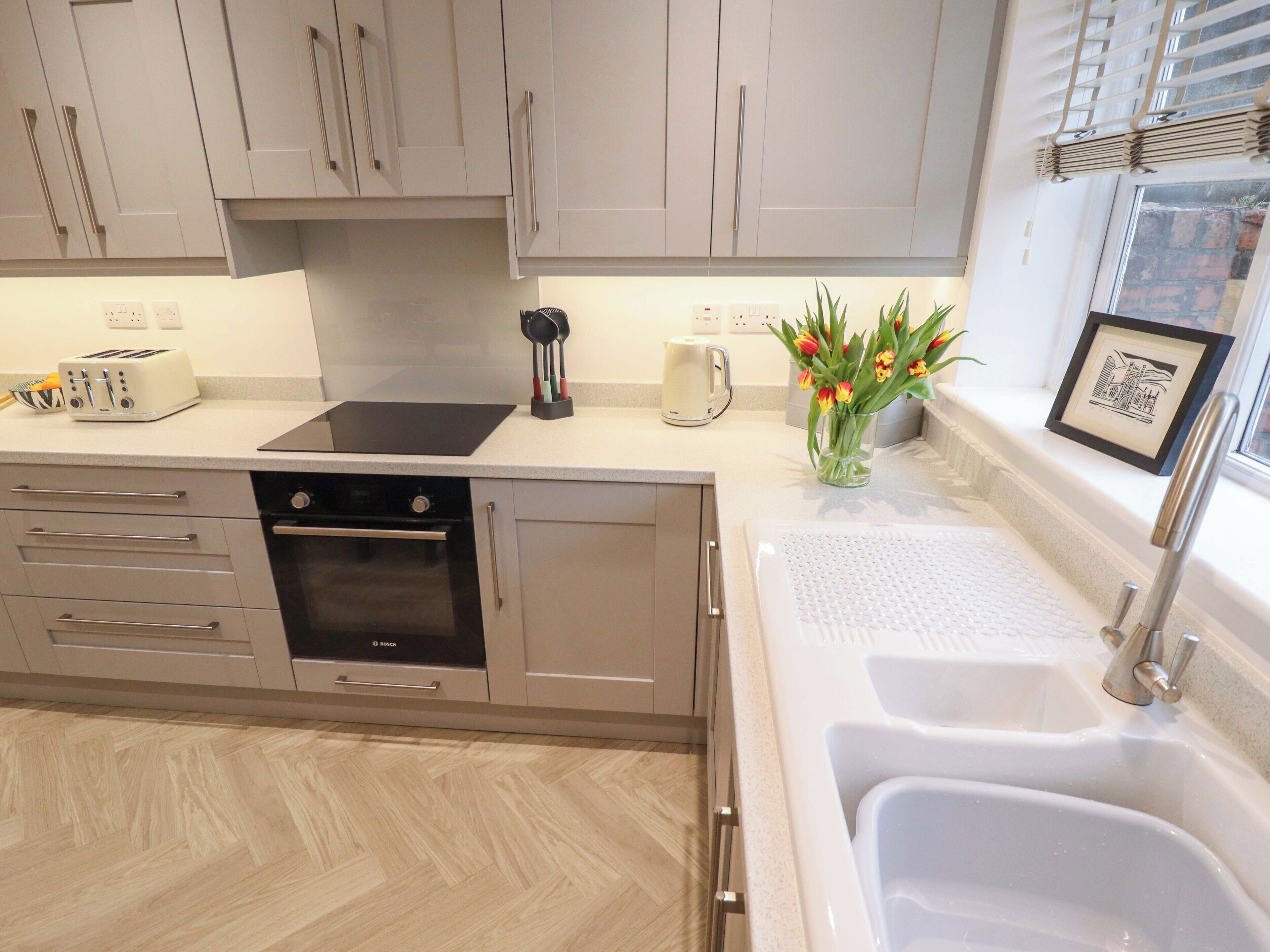 Fridge, dishwasher, electric kettle, toaster