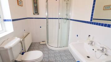 Cottage | Bathroom | Shower