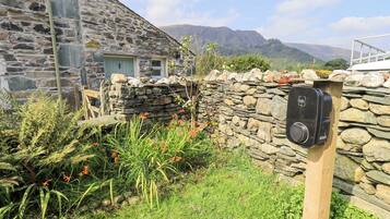 Cottage | Property grounds