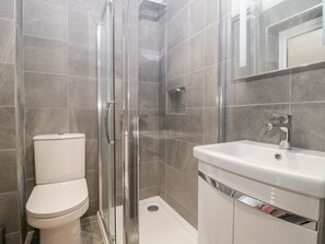 Interior - Flat 2, 38 Preston Road (Weymouth)