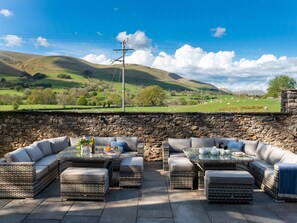 Cottage | Balcony - Oakdene Country House (Sedbergh)