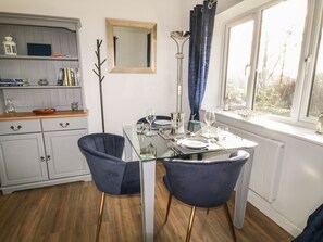 Ferienhaus | Eigene Küche | Kühlschrank, Geschirrspüler, Wasserkocher, Toaster