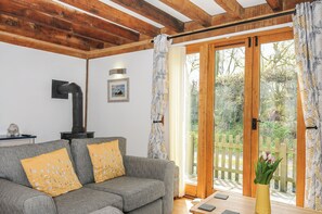 Cottage | Living area