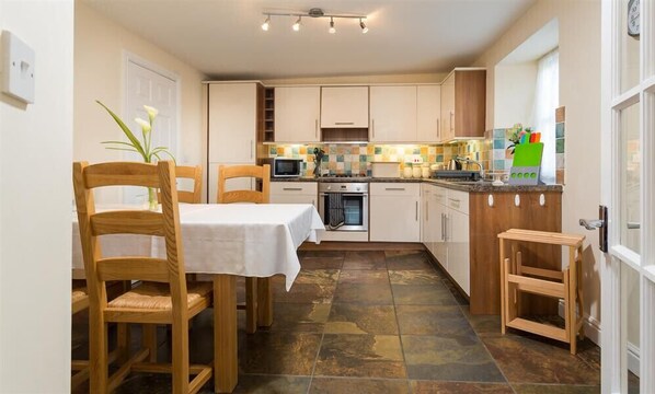 Cottage | Interior