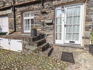 Cottage | Interior - The Mounting Steps (Ambleside)