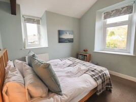 2 habitaciones, decoración personalizada y muebles diferentes 