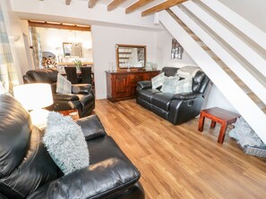 Cottage | Living room