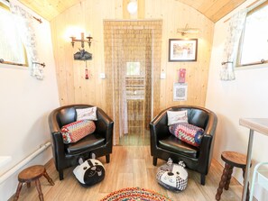 Cottage | Living room - Hugatree (King's Lynn)
