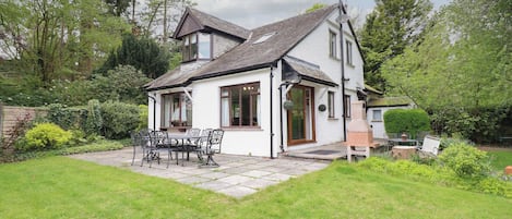 Cottage | Front of property