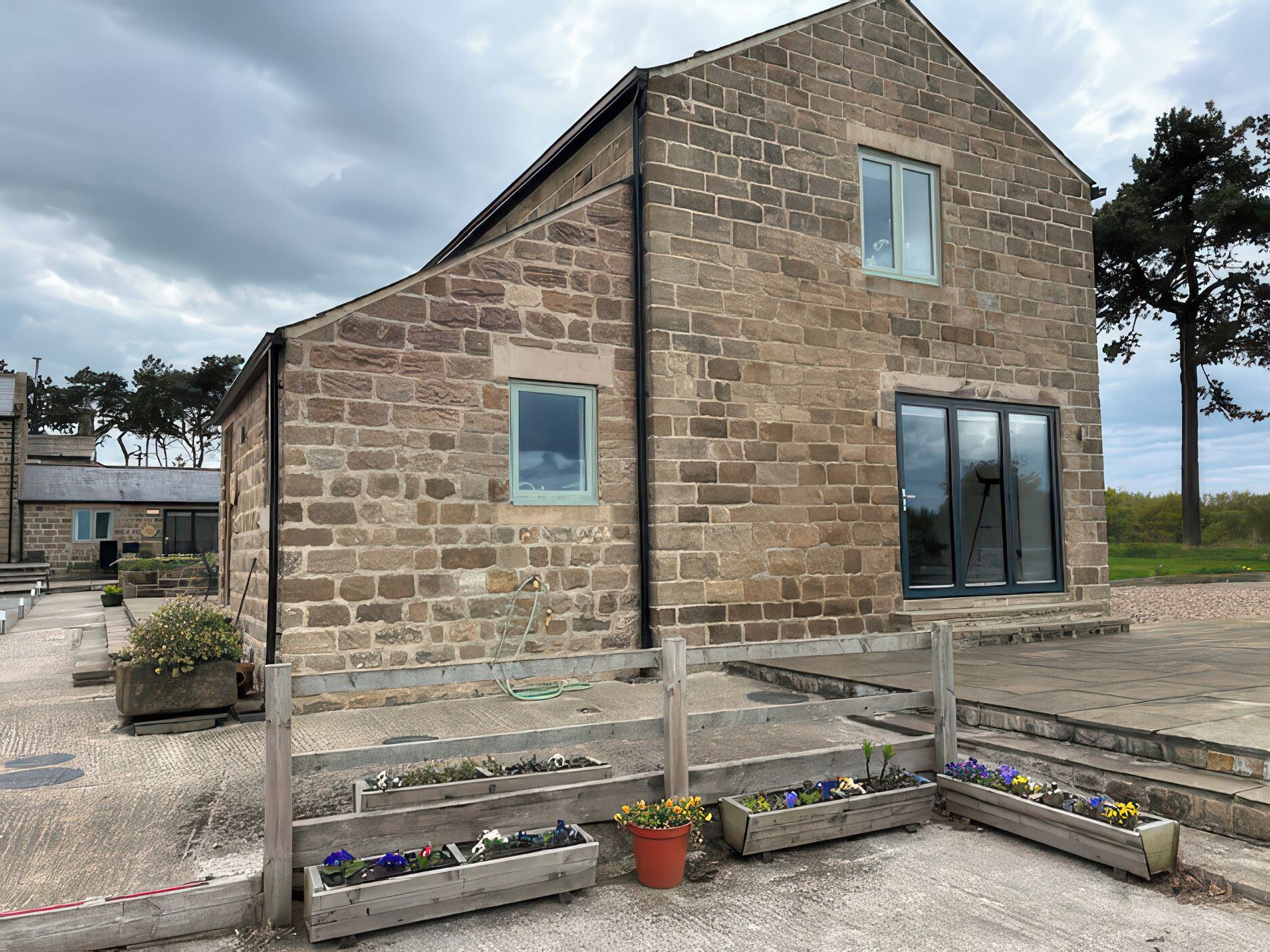 Cottage | Property grounds