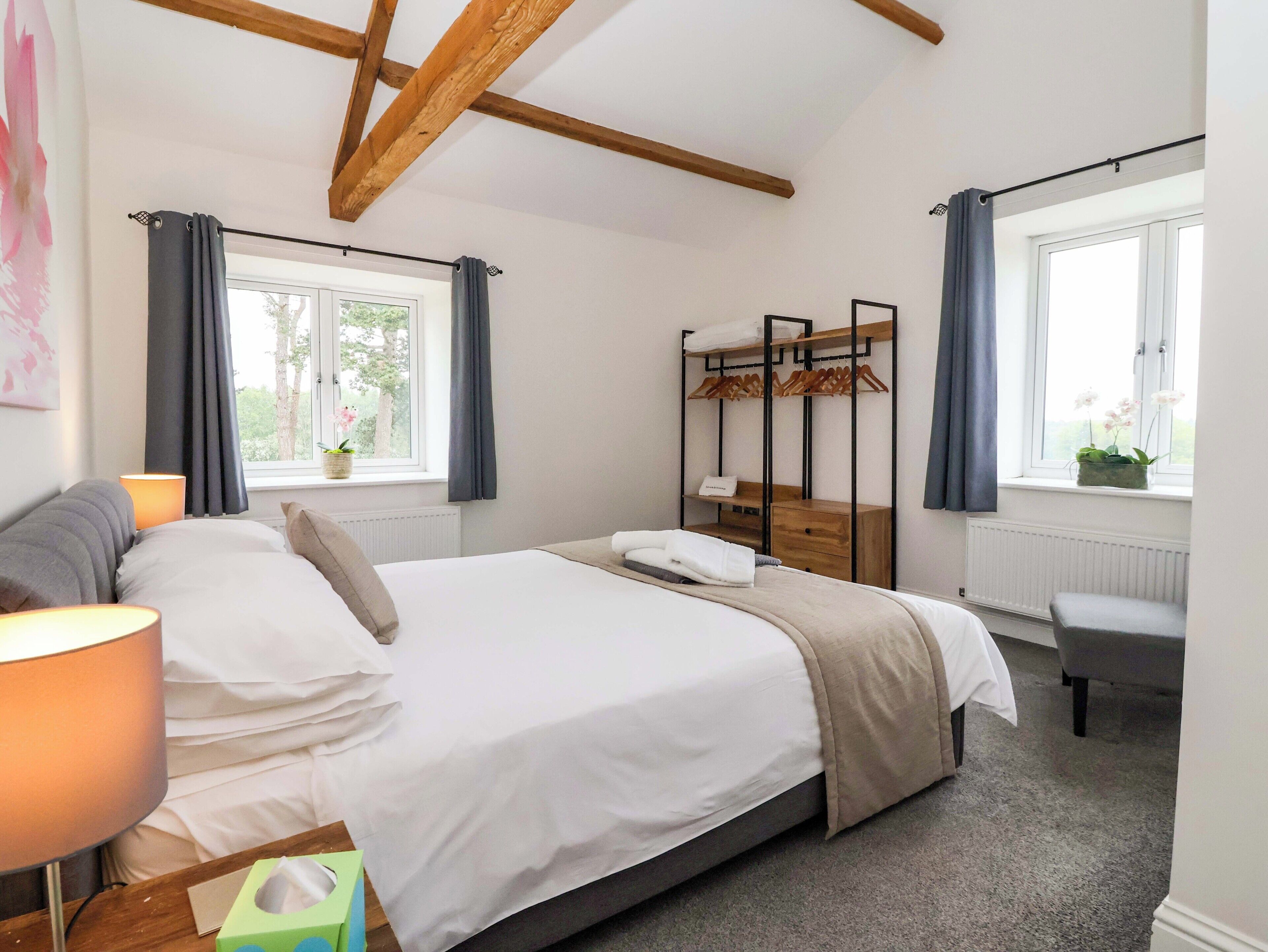 3 bedrooms, individually decorated, individually furnished, free WiFi