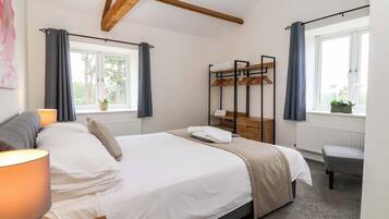 3 bedrooms, individually decorated, individually furnished, free WiFi