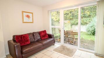 Cottage | Living room