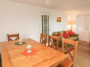 Cottage | Living room - The Outlook (Taunton)
