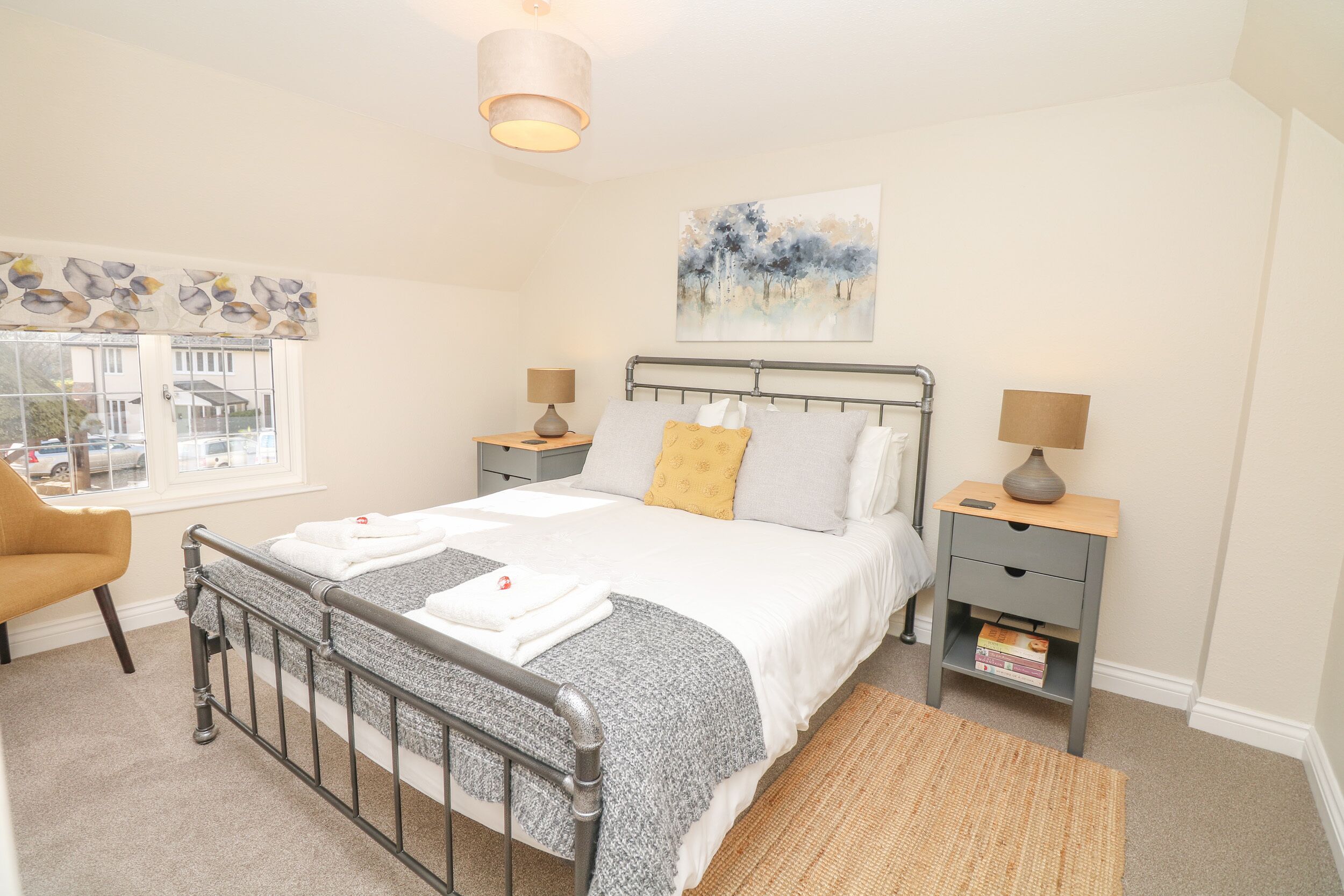 3 habitaciones, decoración personalizada y muebles diferentes 