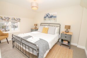 Cottage | 3 bedrooms, individually decorated, individually furnished, free WiFi - Pumphouse Cottage (Cullompton)