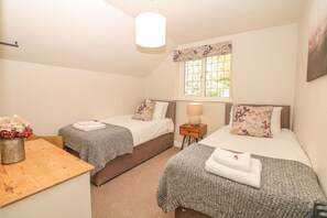Cottage | 3 bedrooms, individually decorated, individually furnished, free WiFi - Pumphouse Cottage (Cullompton)
