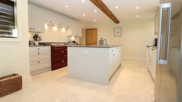 Cottage | Interior