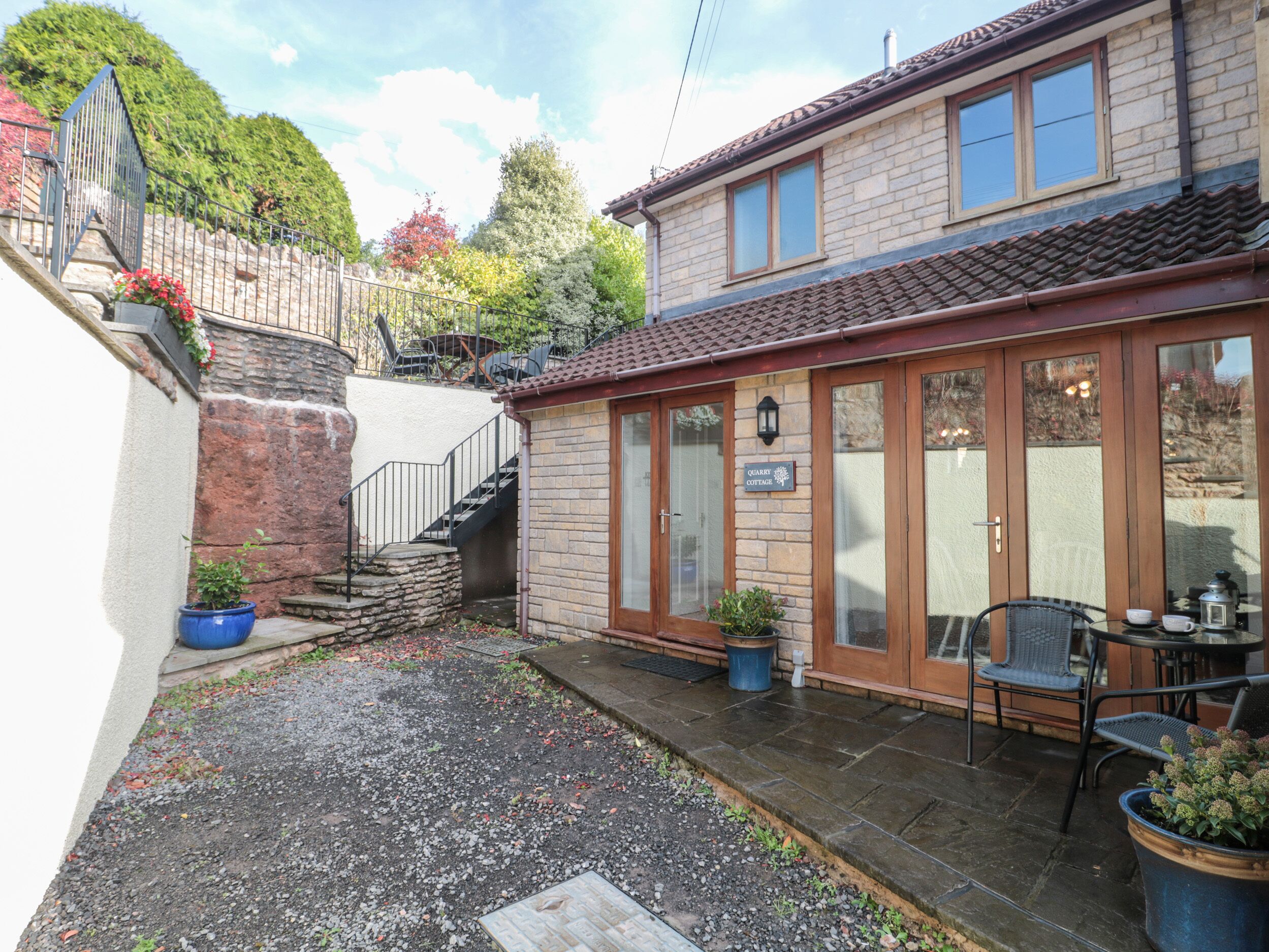 Casa rural | Façana frontal de l'allotjament