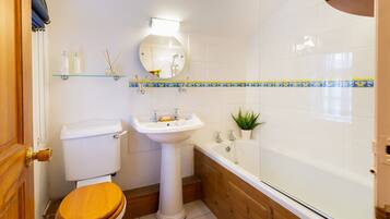 Cottage | Bathroom | Shower