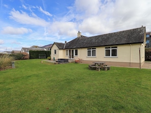 Cottage | Outdoor dining - Laal Field House (Keswick)