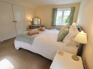 Cottage | 3 bedrooms, individually decorated, individually furnished, free WiFi - Laal Field House (Keswick)