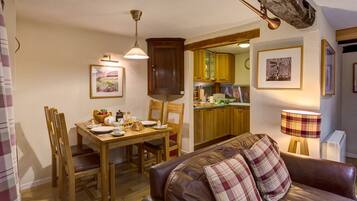 Cottage | Interior
