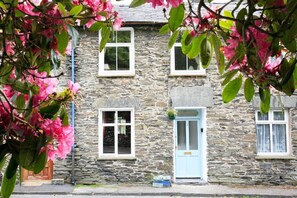 Exterior - Stone Cottage at Staveley (Kendal)