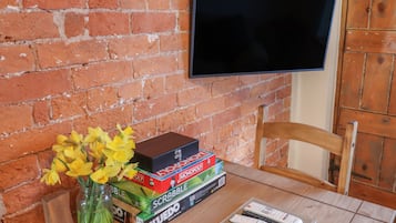 Cottage | 1 bedroom, individually decorated, individually furnished, free WiFi