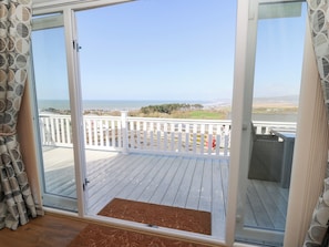 Cottage | Interior - Mcauliffe Lodge (Borth)