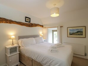 Cottage | 2 bedrooms, individually decorated, individually furnished, free WiFi - Little Owl Barn (Burford)