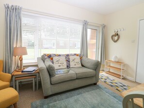 Cottage | Living area