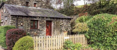 Cottage | Front of property