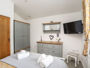Cottage | 1 bedroom, individually decorated, individually furnished, free WiFi