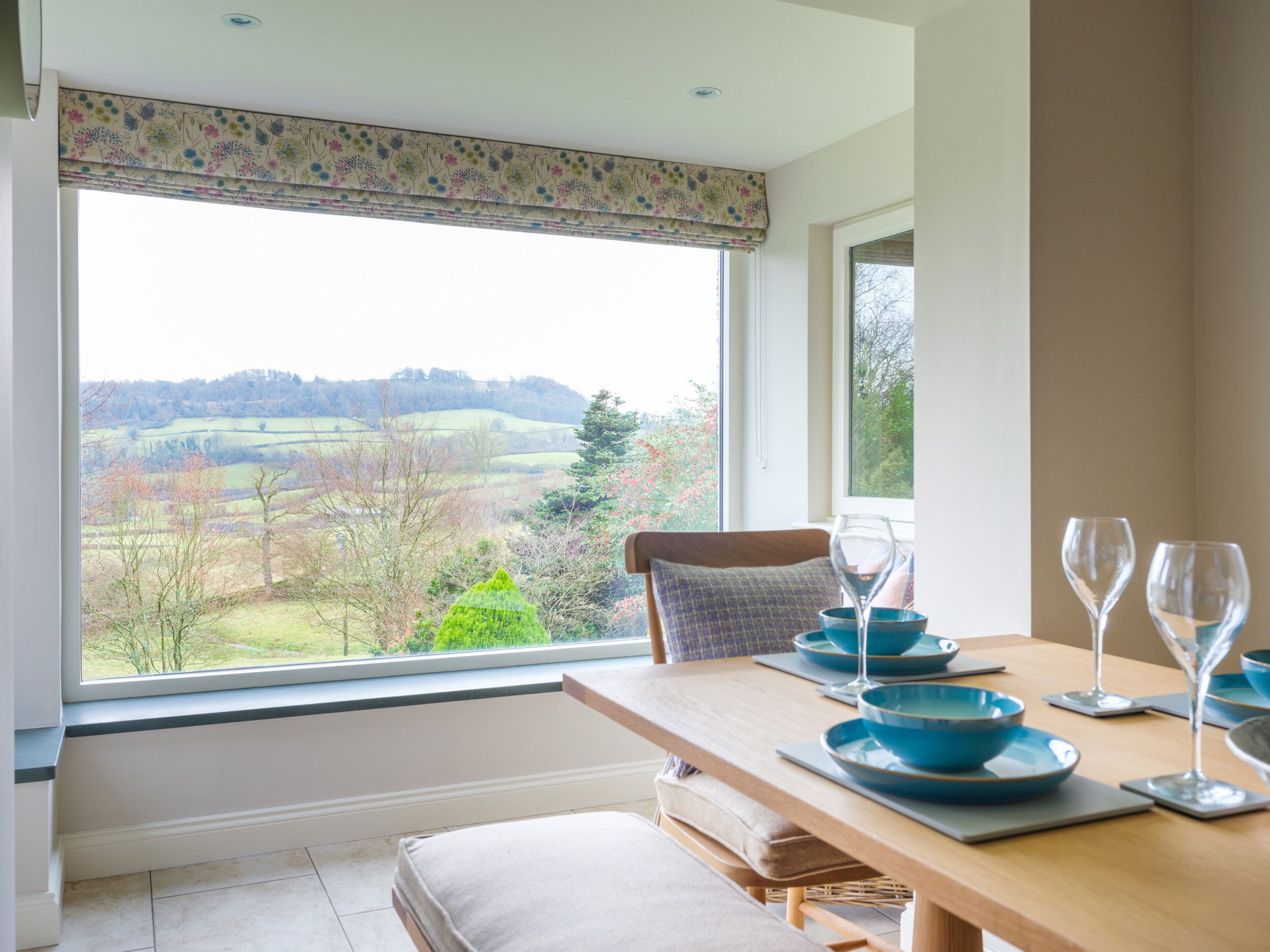 Cottage | Dining
