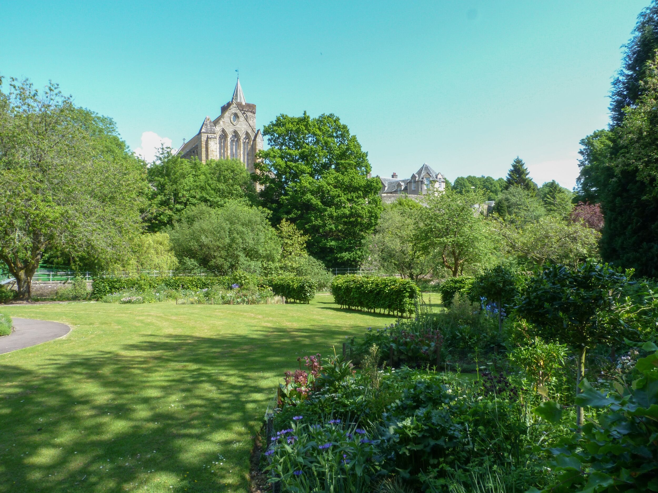 Cottage | Property grounds