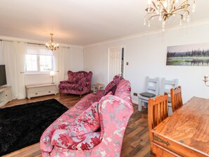 คอทเทจ | ภายใน