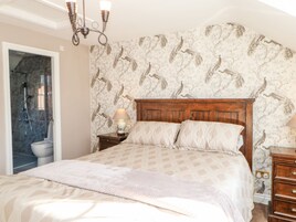 Casa de campo | 4 quartos, individualmente decorados, individualmente mobiliados