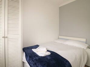 Chaumière | 3 chambres, décor unique, ameublement unique, accès au Wi-Fi (inclus)