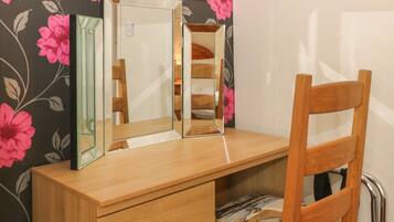 Casa de campo | 2 dormitorios, decoración individual, mobiliario individual