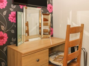 2 habitaciones, decoración personalizada y muebles diferentes 