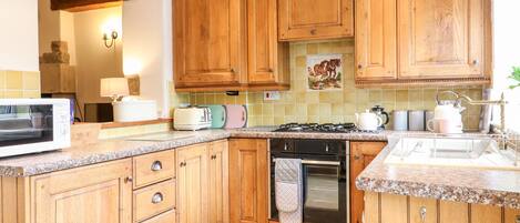 平房 | 私人廚房 | 電冰箱、電熱水壺、烤麵包機、鍋具/餐盤/廚房用品