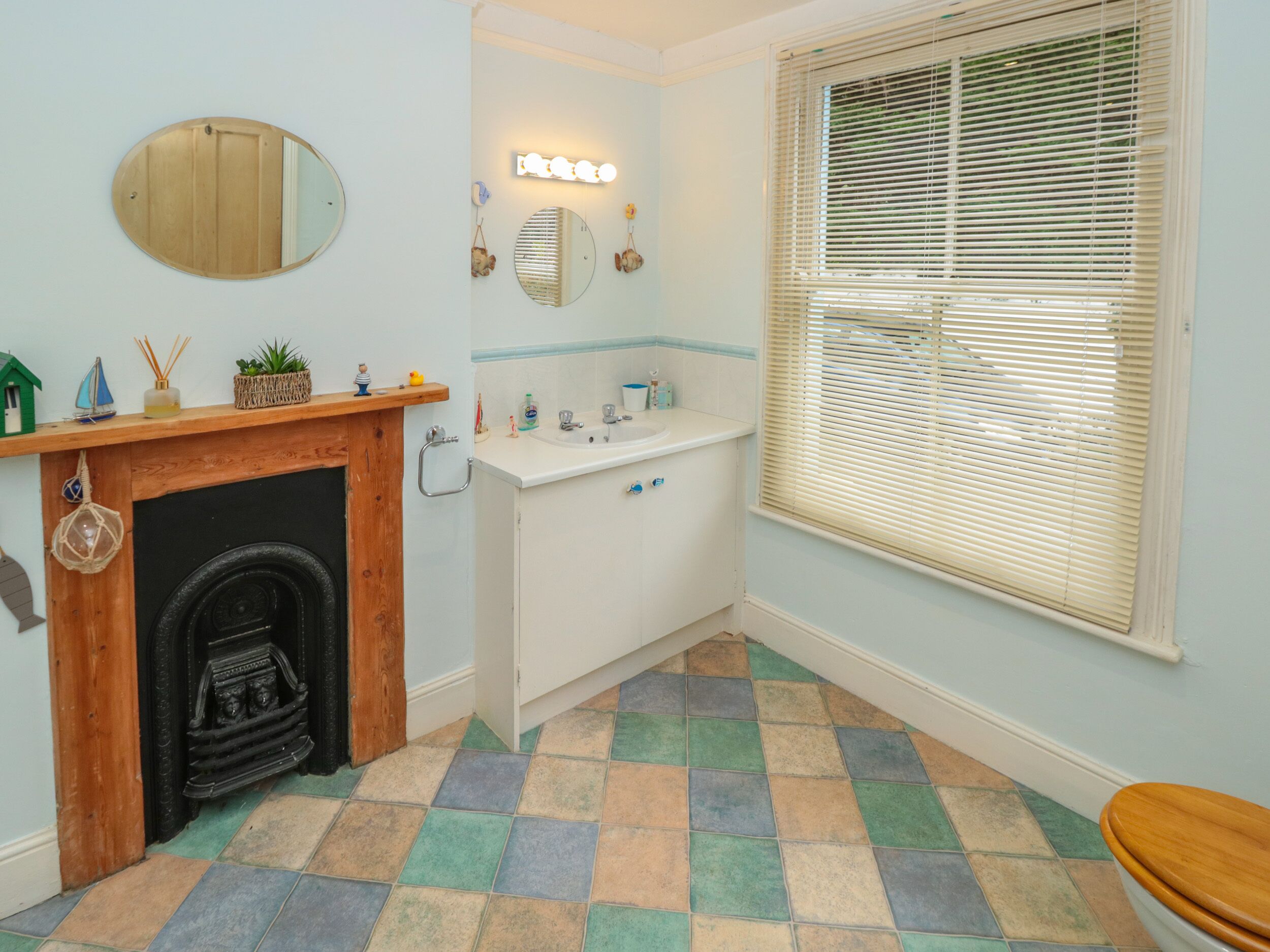Cottage | Badkamer | Een douche