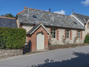 Exterior - St Mary's Chapel (Wareham)