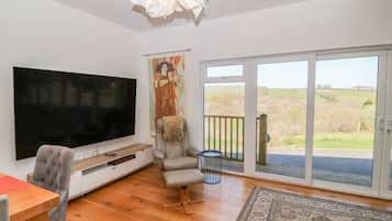 Cottage | Living area