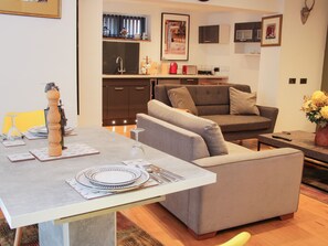 Cottage | Ruang keluarga