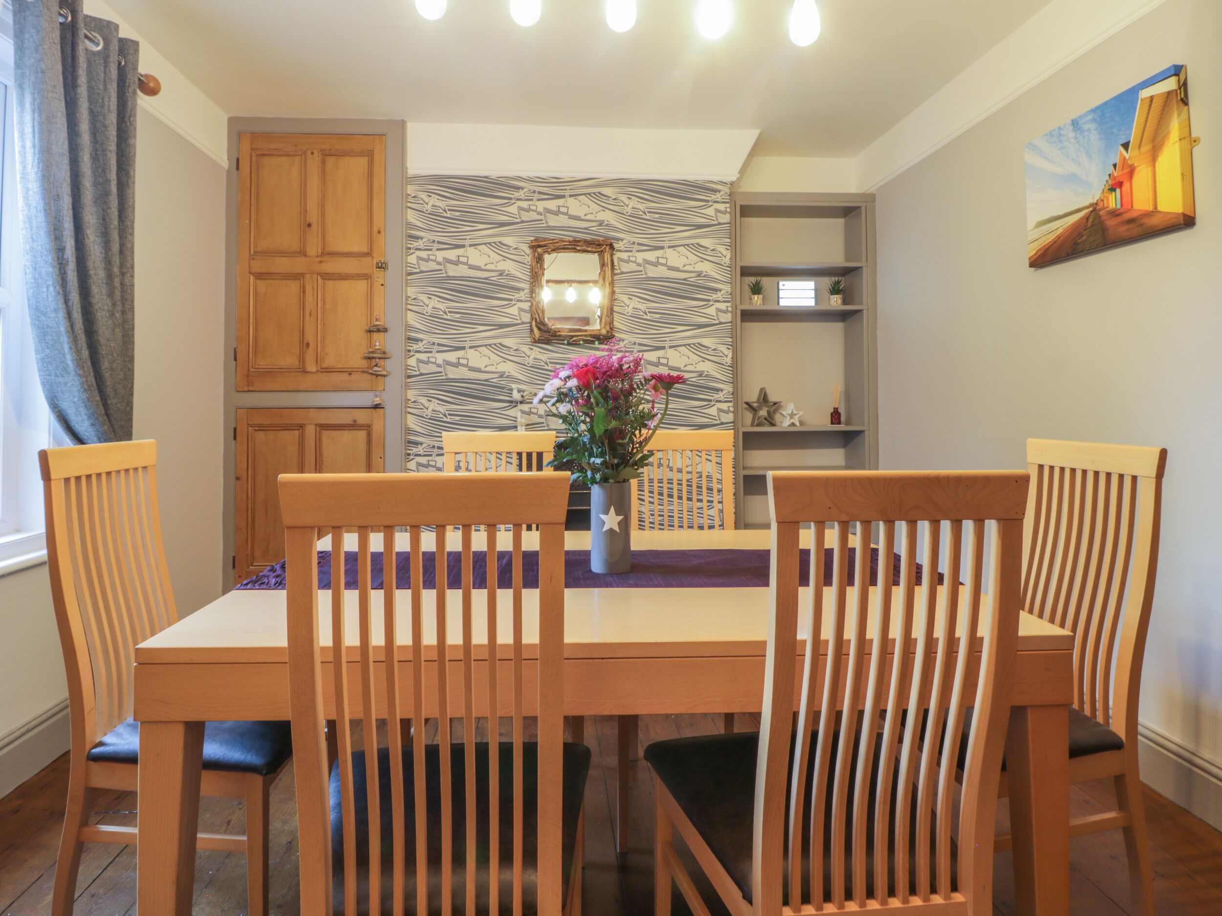 Cottage | Private kitchen | Fridge, dishwasher, electric kettle, toaster